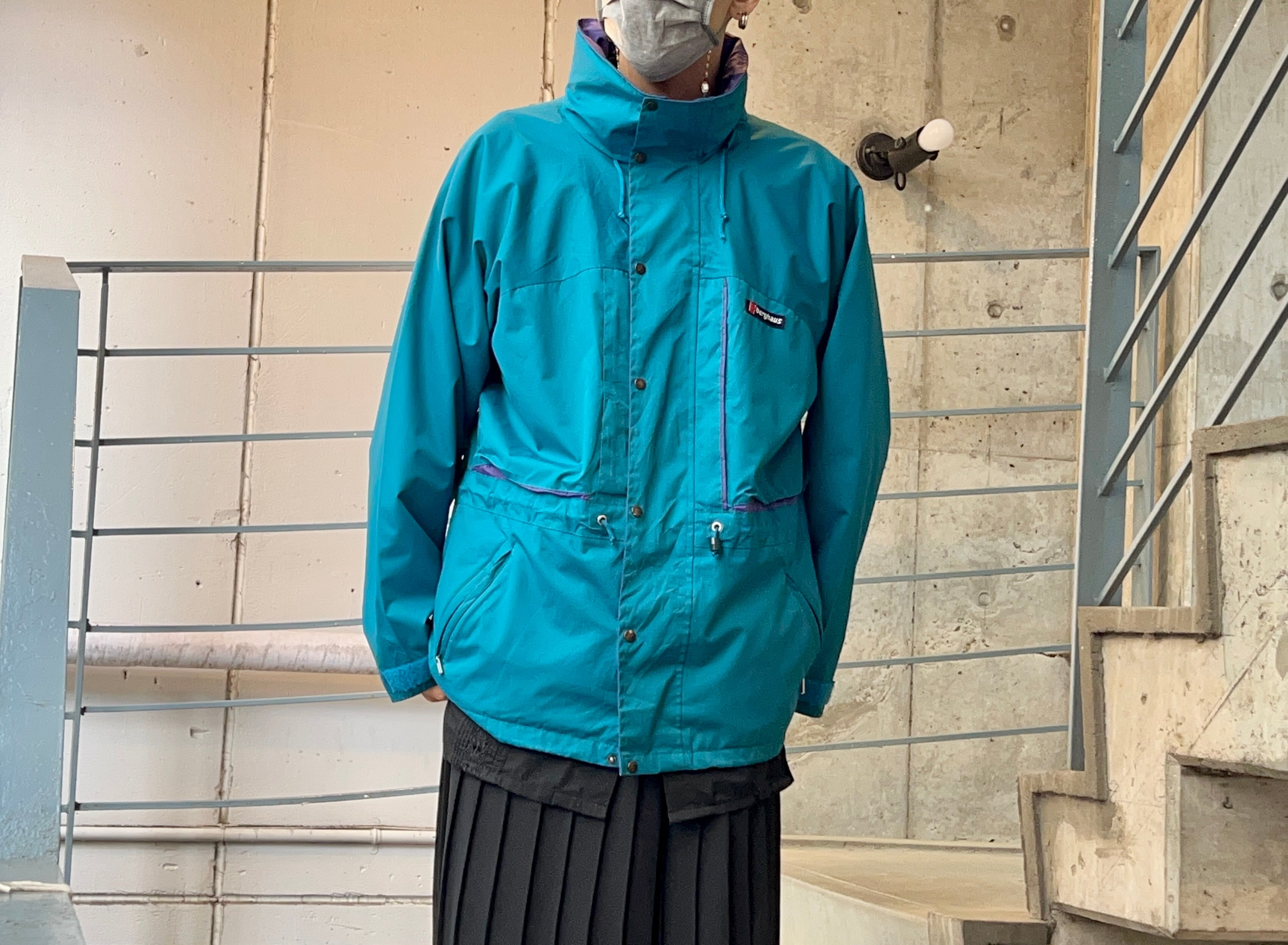 国民民主党 berghaus バーグハウス 80〜90年代 ヴィンテージ 美品