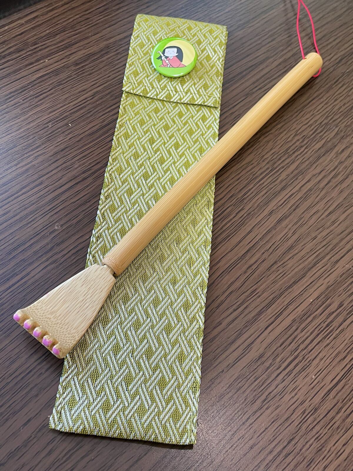 かくやの手（真備の竹から生まれた孫の手） | おれ様セレクトショップ