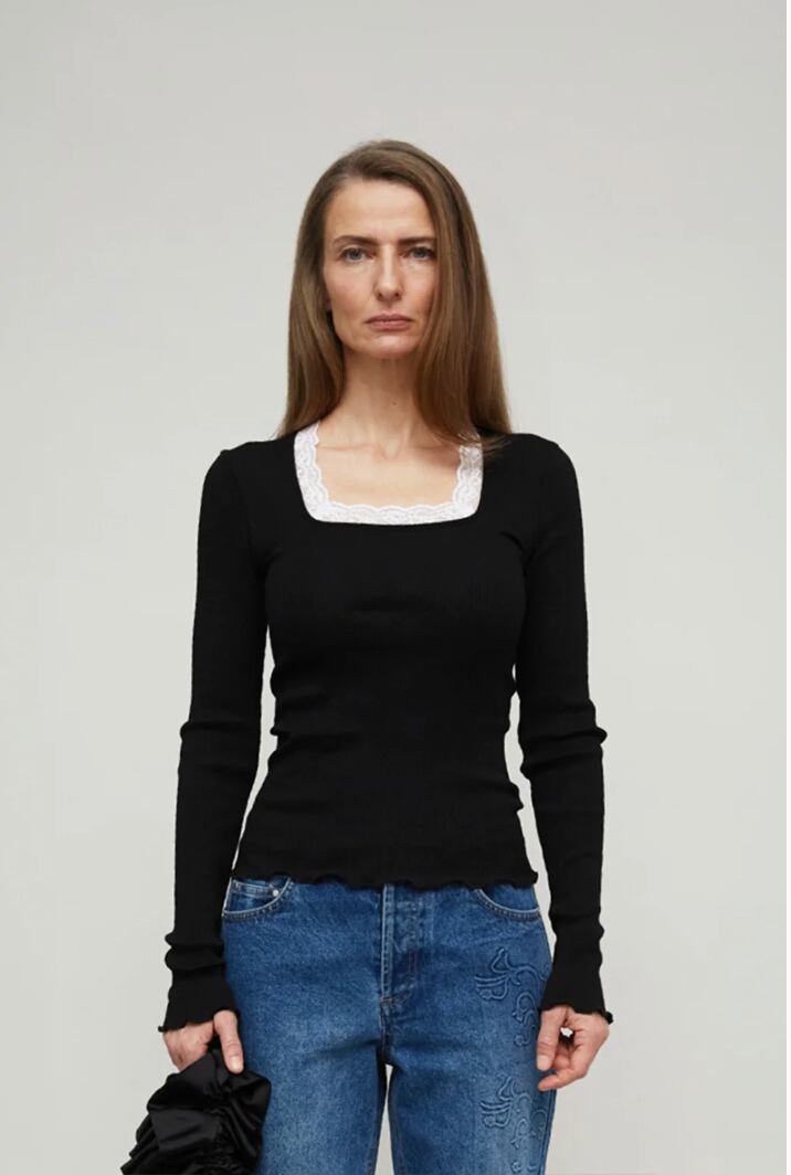 ROSELLA SEAMLESS TOP - BLACK / OperaSPORT