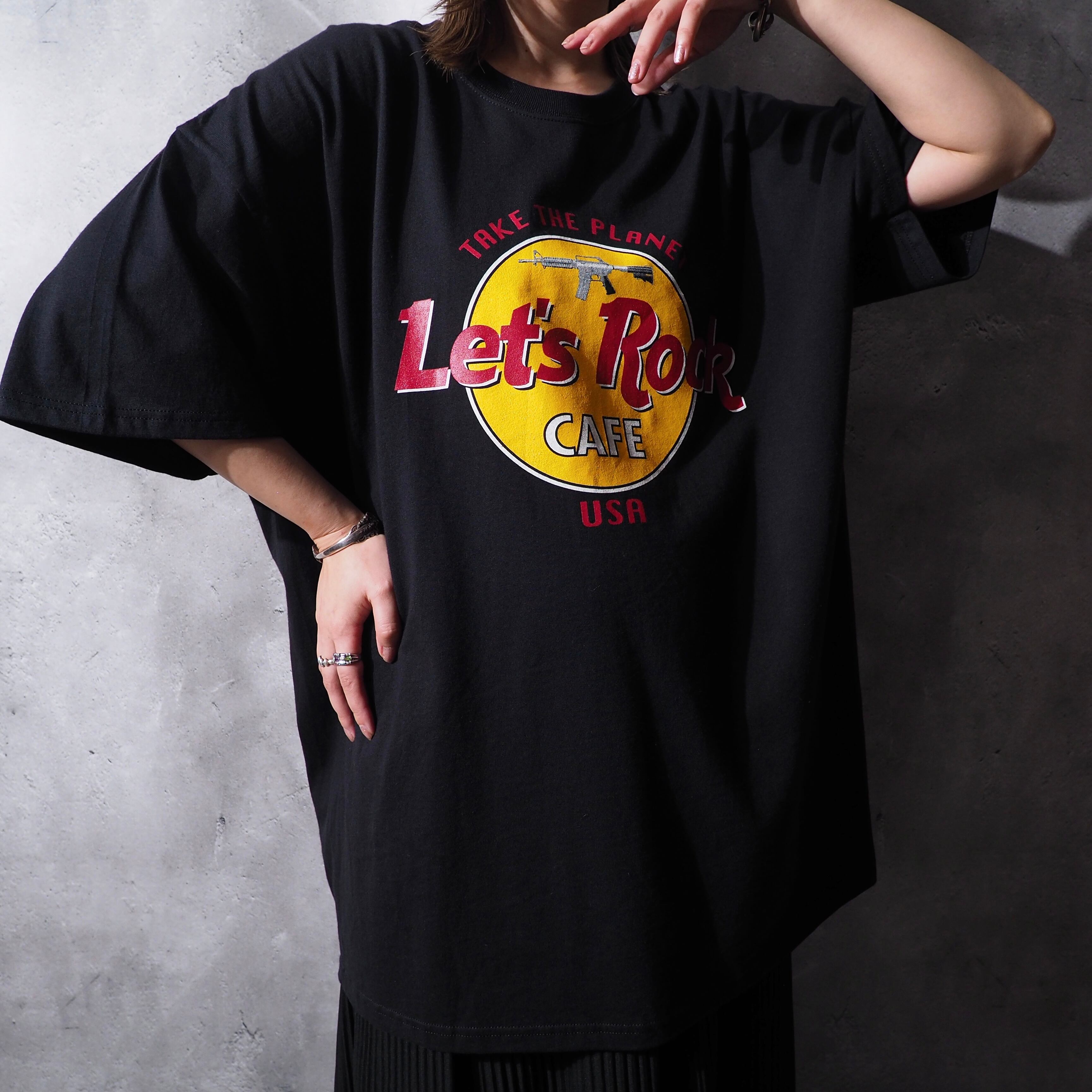 ” Let's Rock CAFE ” SMG printed Black Over silhouette Tee