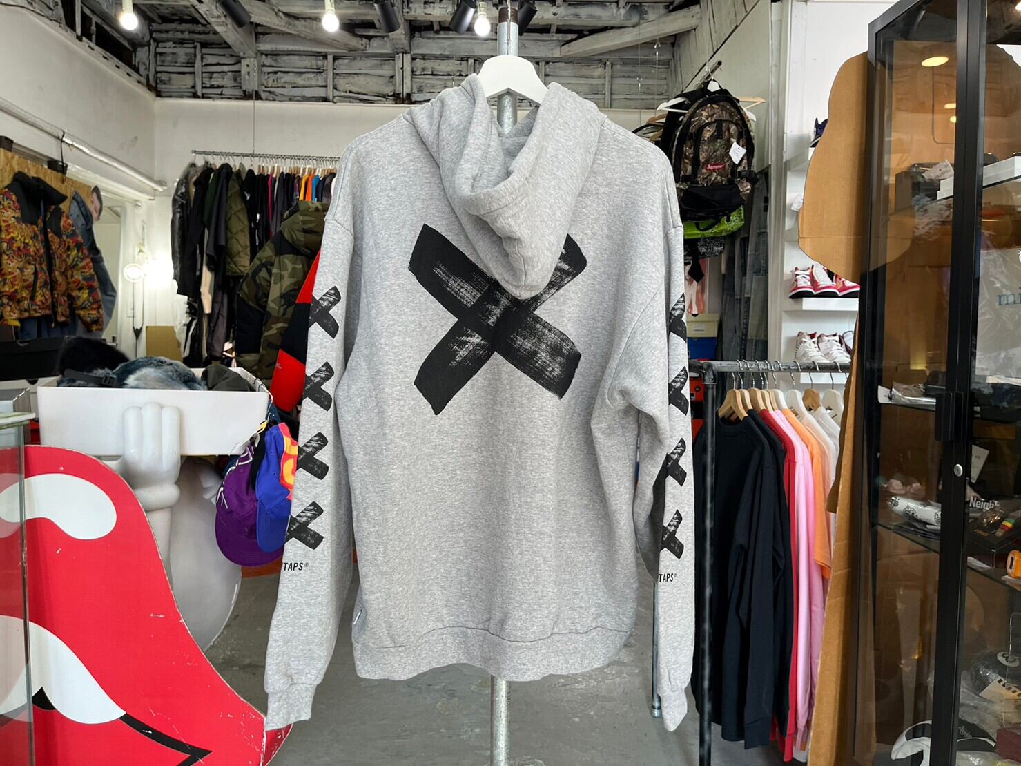 WTAPS MMXX SWEAT HOODED GREY 04 202ATDT-HP01S 81342 | Pay ID 