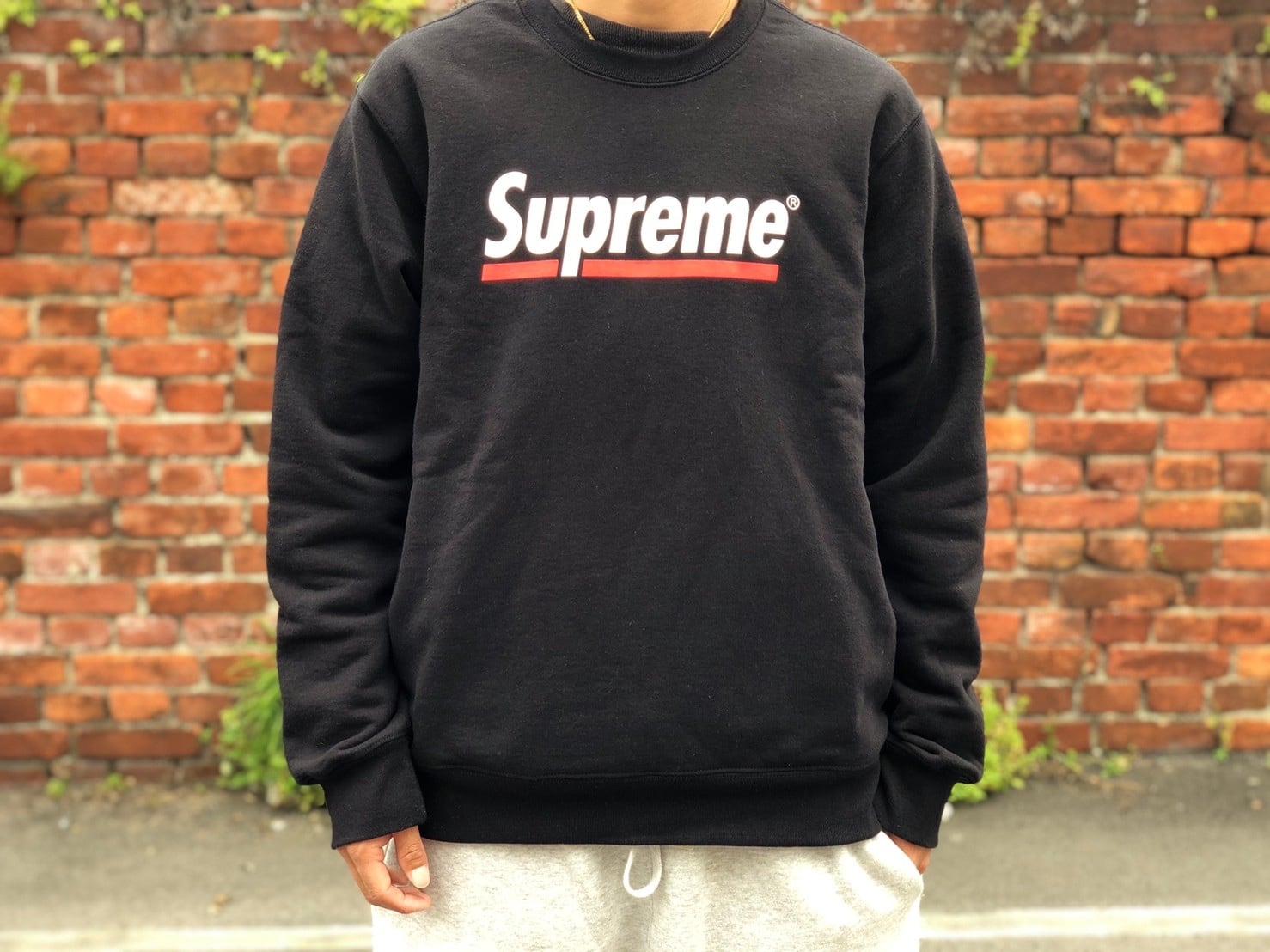 Supreme 20ss UNDERLINE CREWNECK BLACK MEDIUM 100JE6005 | BRAND  