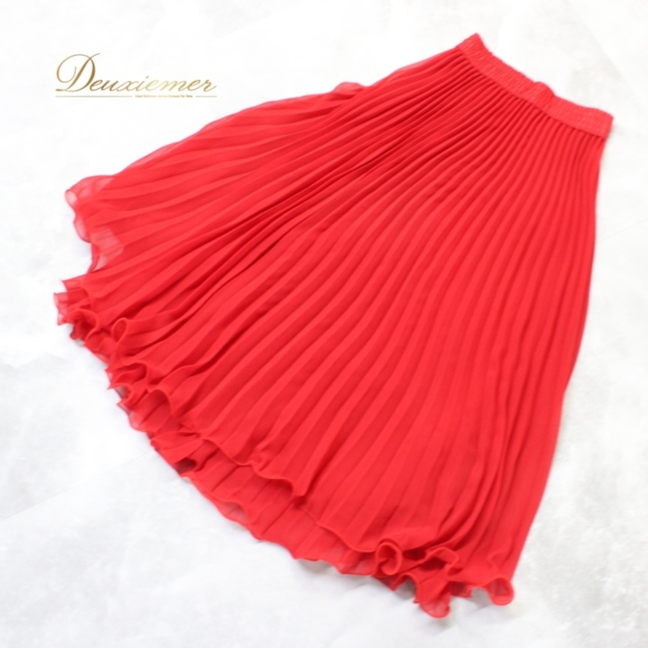社交ダンス 衣装 スタンダード スカート レッスンウェア 女性用 レディース オールシーズン レッド系 プリーツ 赤 無地 シンプル 練習着 プリーツスカート フレアスカート ダンスウェア おしゃれ トレーニング 体型カバー 軽量 動きやすい おすすめ サイズフリー 通気性 最適 かわいい レディースファッション