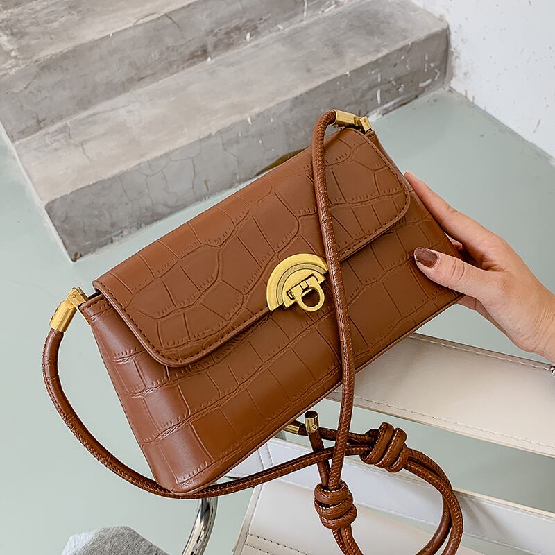 センスのレディースバッグ2020新しいトレンディなファッションオールマッチワンショルダーメッセンジャーアンダーアームバッグネットレッドエインスタイルバゲット Tiancai_Wing_Bag21664252396