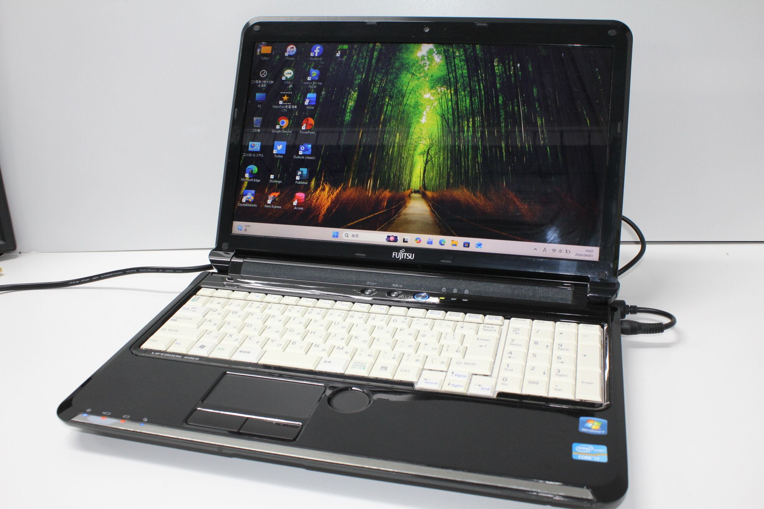 中古ノートPC】富士通〈LIFEBOOK AH56/G〉Intel Core i7/SSD256GB