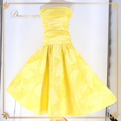 フラダンス 衣装 ツーピース セットアップ 上下セット エコルエヒク イエロー系 EKOLU EHIKU チューブトップ 日本製 モンステラ柄 華やか 明るい 可愛い ホワイト系 ハワイアン アロハ ハワイアンプリント レッスン 練習 フラ 衣装