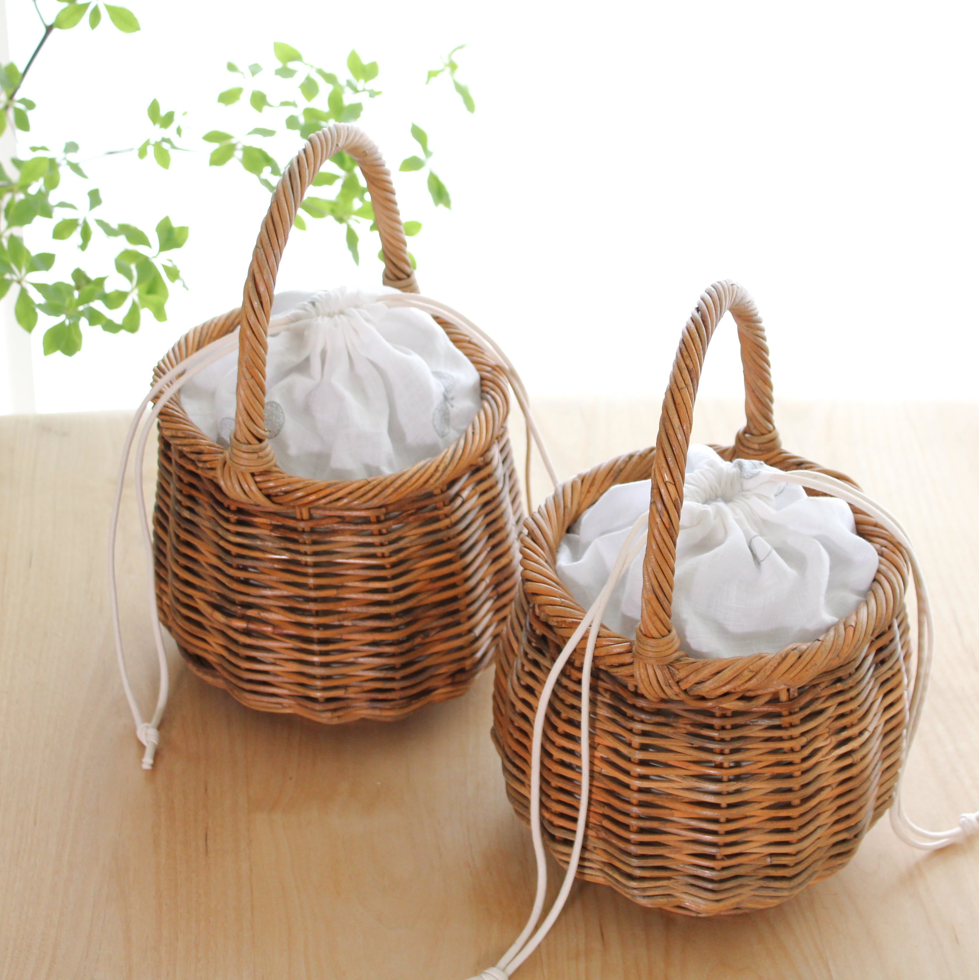 ワンハンドルかごバッグ choucho white | Litta