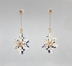 雪の結晶のタティングレースピアス-2023-（紺色）