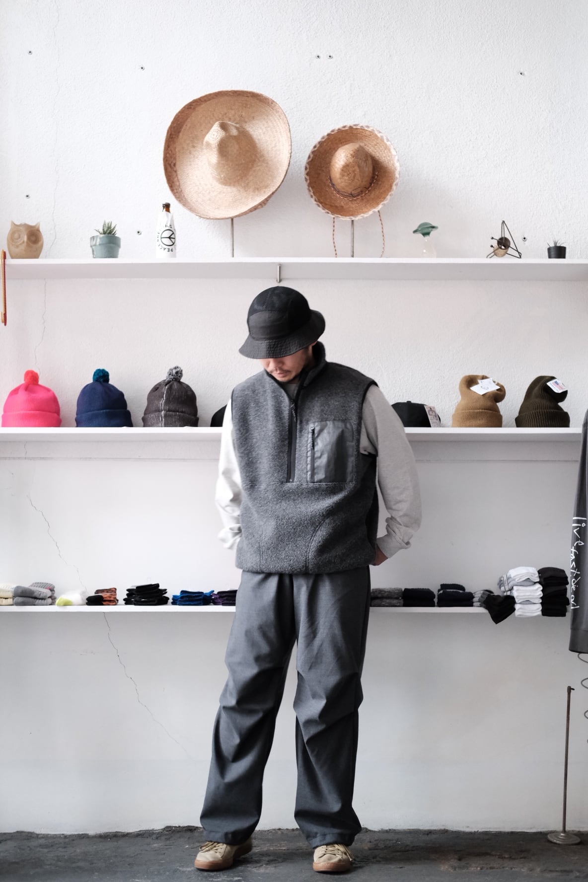 新品 BROWN by 2-tacs 24AW RA-vest ボア ベスト L 新品 BROWN by 2-tacs 24AW RA-vest ボア ベスト L BROWN by 2