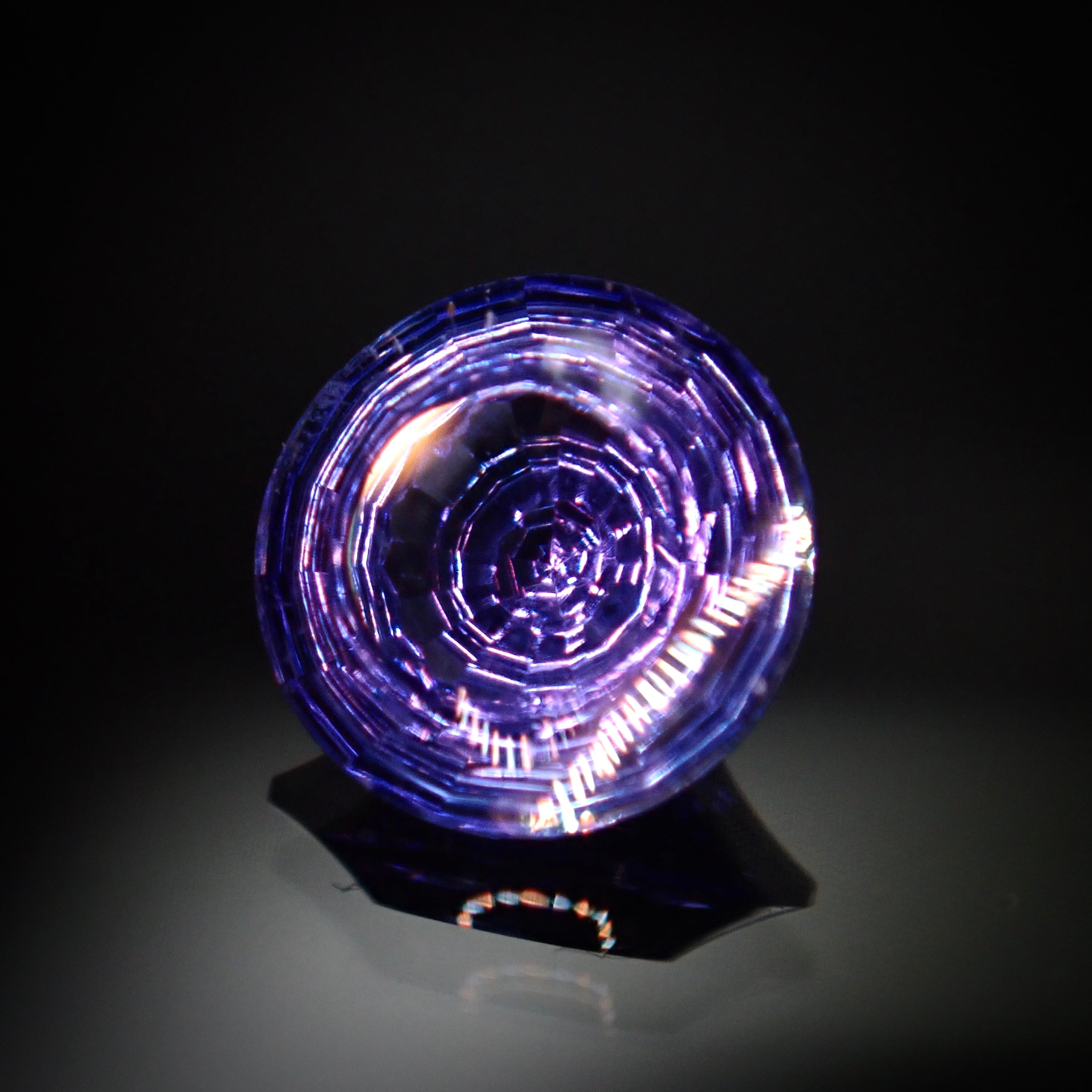 Radiant Kiriko Cut ”瞳”】妖艶な視線 0.57ct 天然 タンザナイト