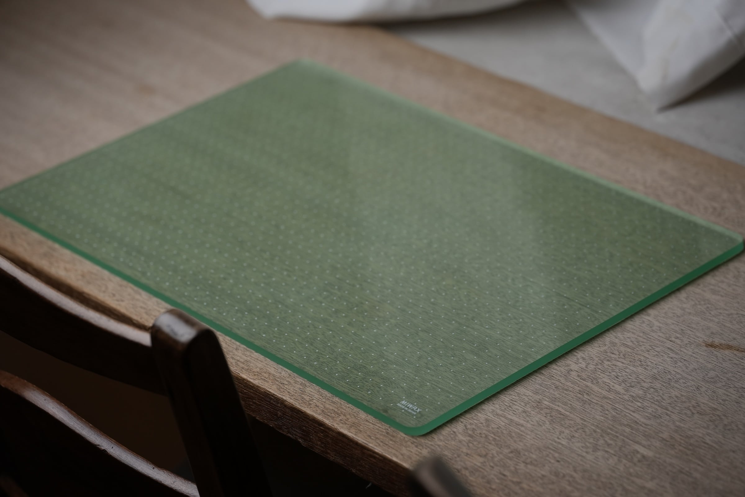 BOTTLE-GREEN MAT A3 | docketstore