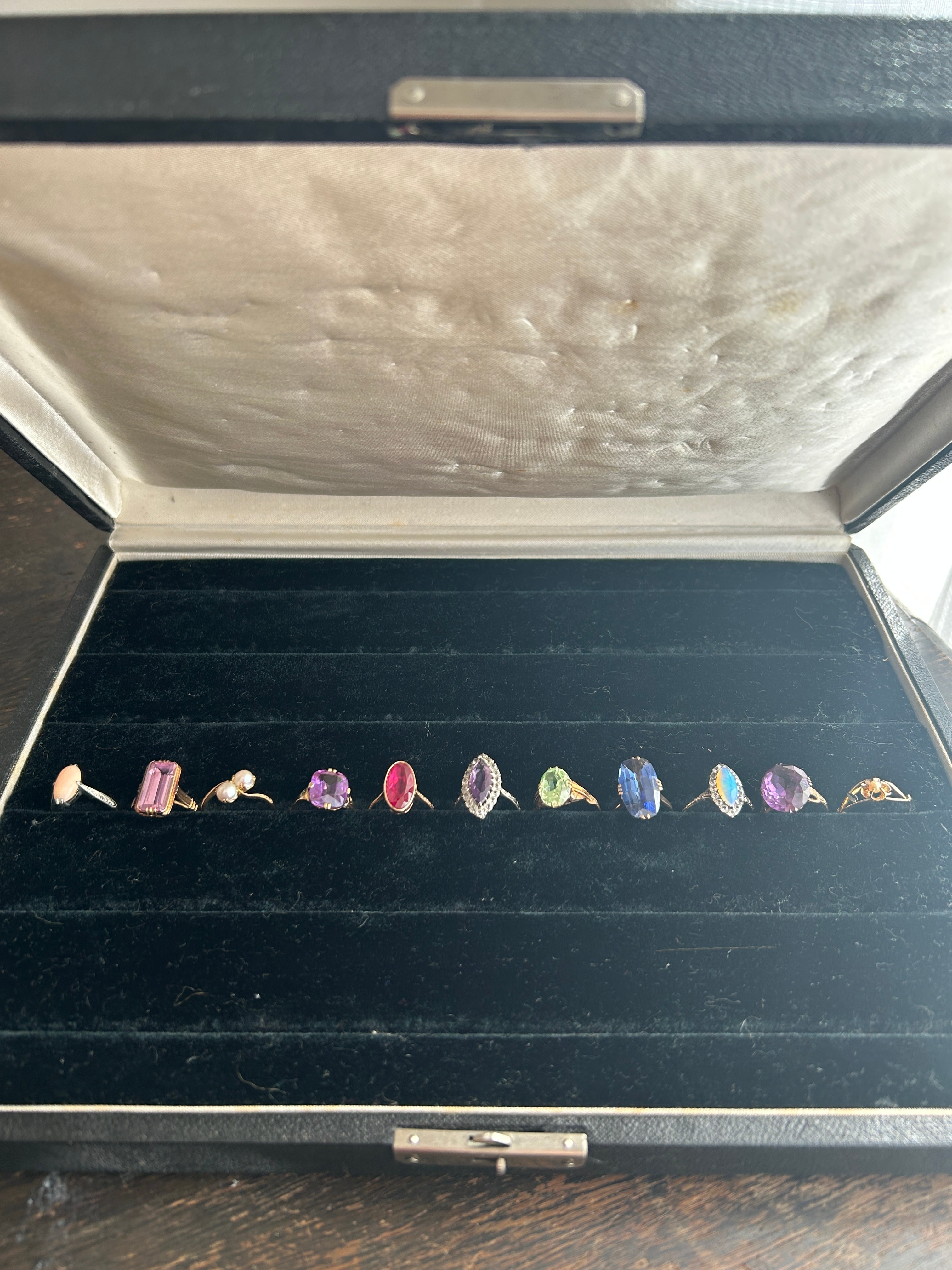 ヴィンテージ　リングコレクションケースE  浅型、大