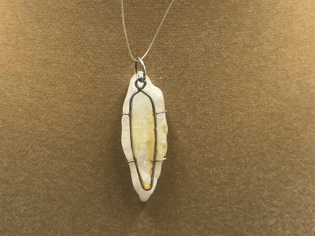 ワイヤーペンダントトップ（アゼツライト）