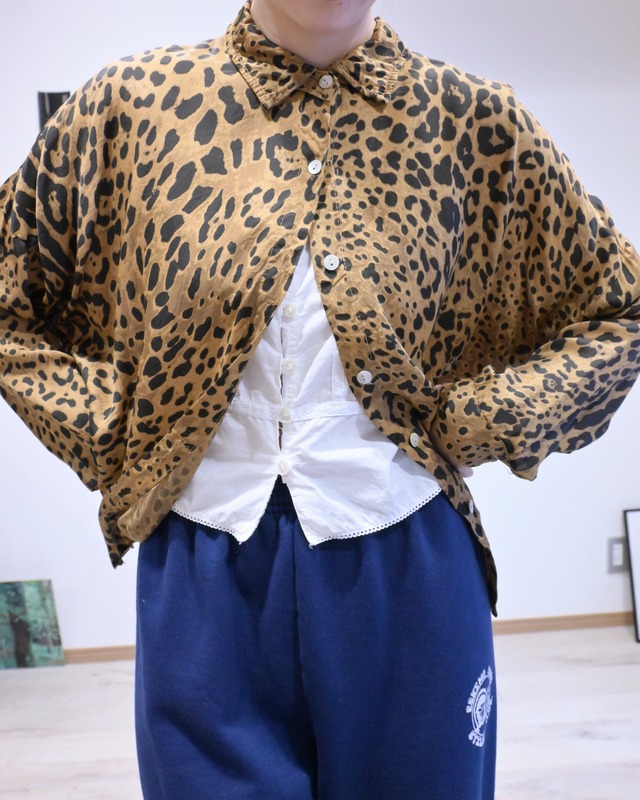 LEOPARD PATTERN SHIRT