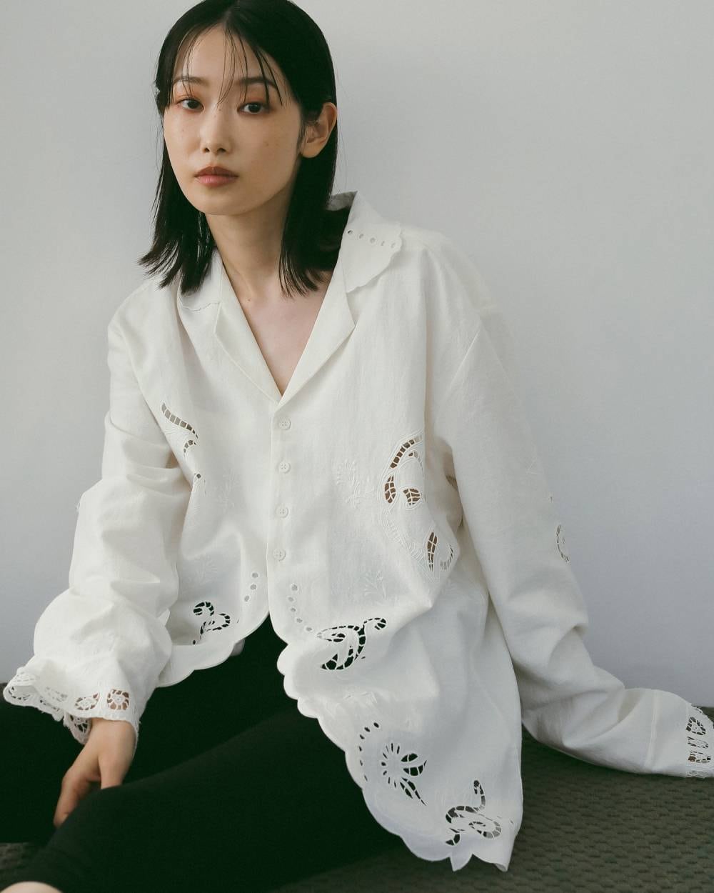 anuke 】Cutwork Opencollar Shirts | valance 福井｜レディース