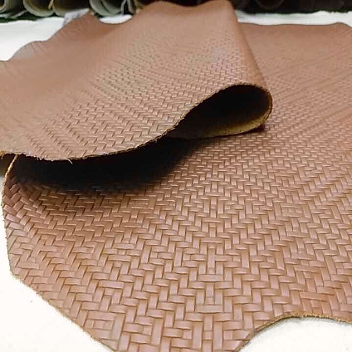 牛革 バスケット型押し【約33ds / 約1.1mm厚】 E5F-005 | and leather