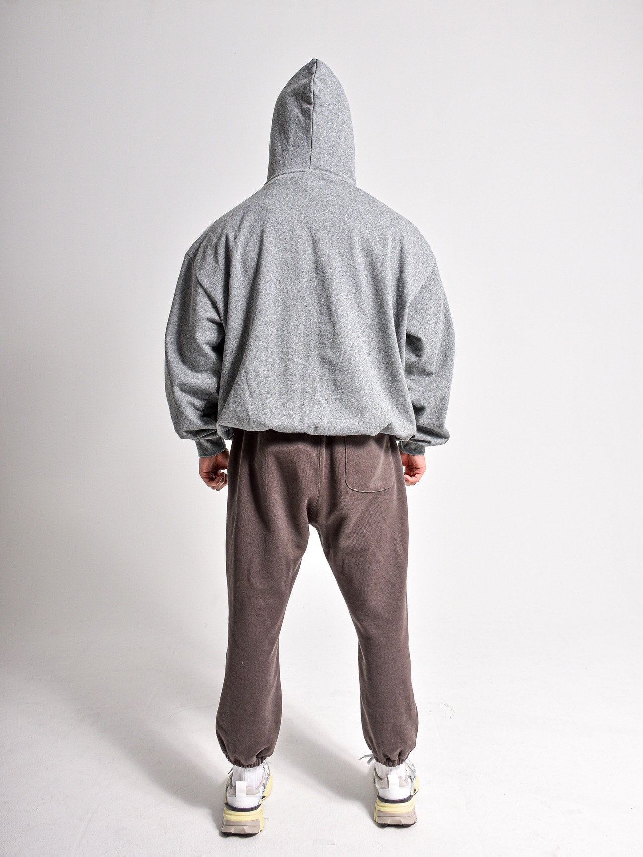 グラフィックパーカー 2