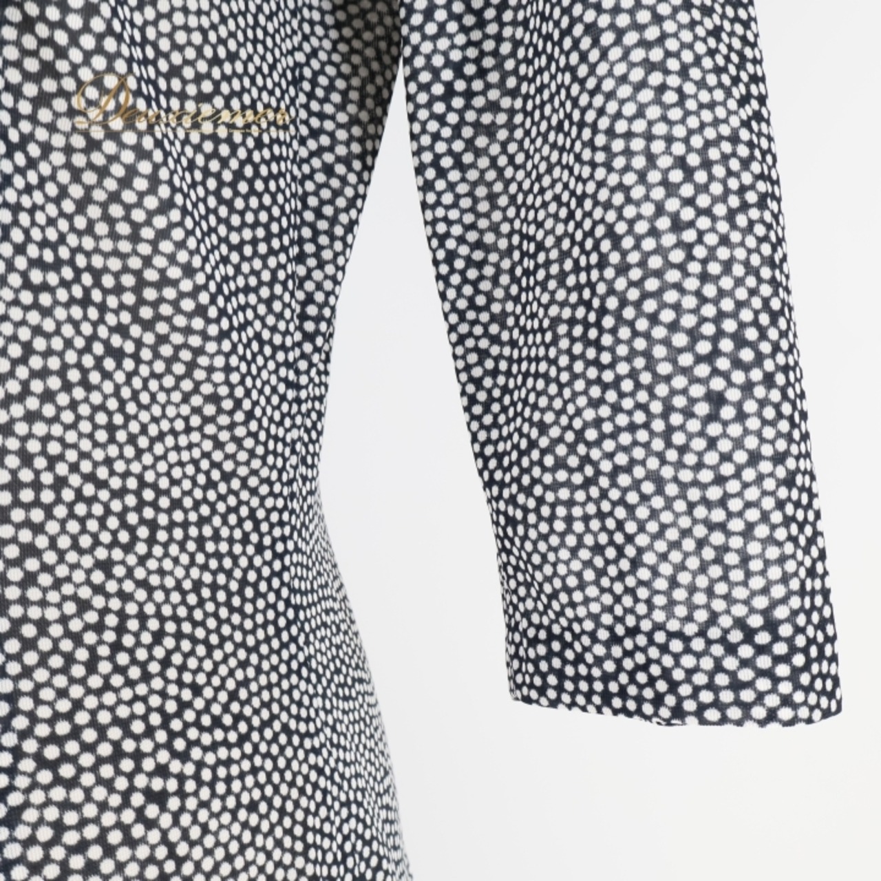 フラメンコ 衣装 ワンピース トップス 黒 白 フリル 軽い 薄い 重ね着 水玉 柄 模様 ブラック系 ホワイト系 フォーマル ダンス コスチューム パーティー おしゃれ ステージ エレガント シンプル カジュアル フェミニン レディース