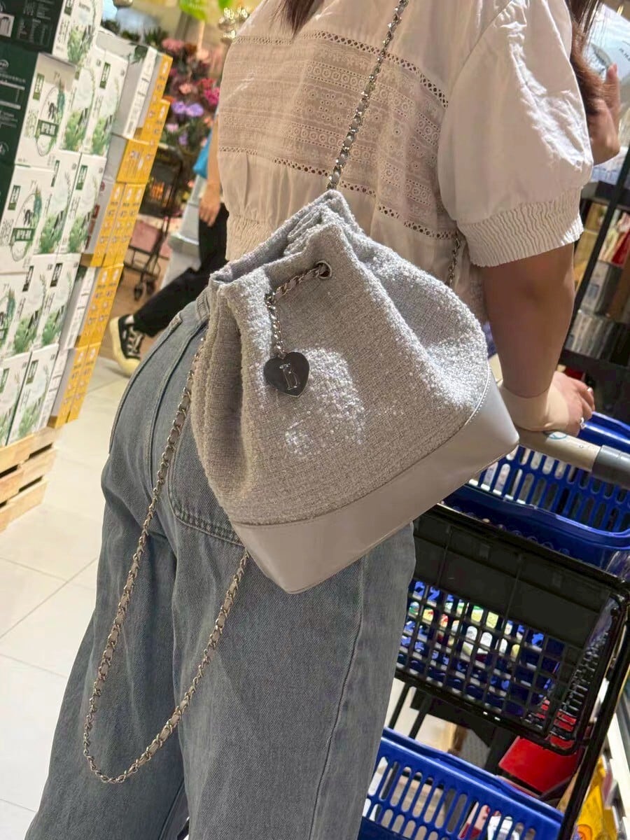 The Barnnet】Tweed Drawstring Chain Backpack | in the mist