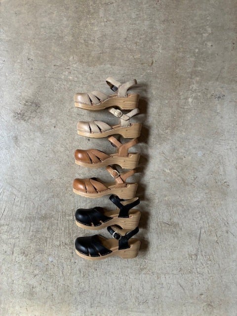 本日限定お値下げ！新品未使用⭐︎danskoダンスコ　サム　オリーブグリーン25㎝ dansko | nabika
