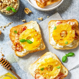 フランス産 ル・ルーレ・アナナス 125g｜パイナップル香るフレッシュチーズロール LE ROULET ANANAS Premium French Pineapple Cheese Roll 125g