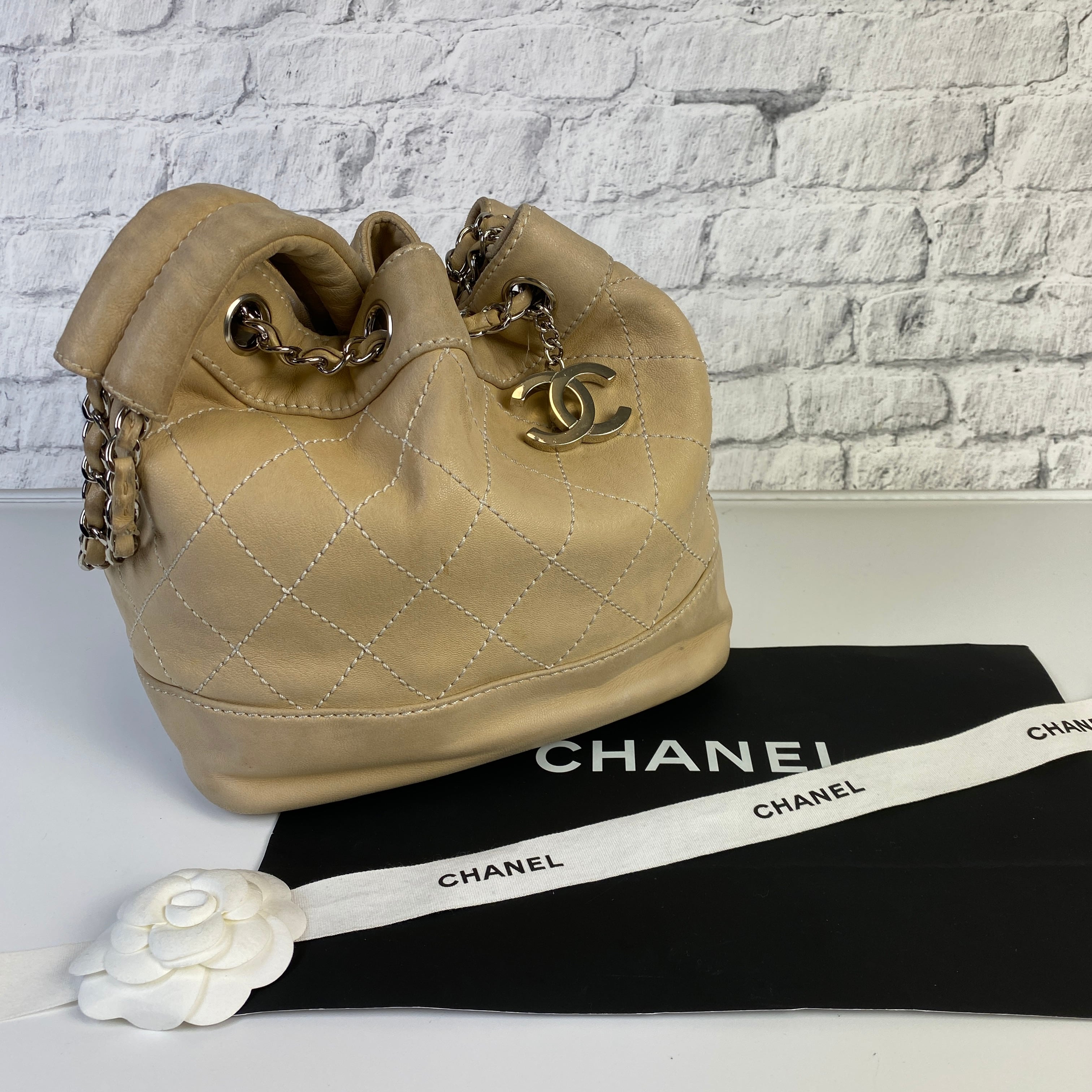 【即日匿名配送】CHANEL　マトラッセ　巾着ショルダーバッグ　ラムスキン　美品