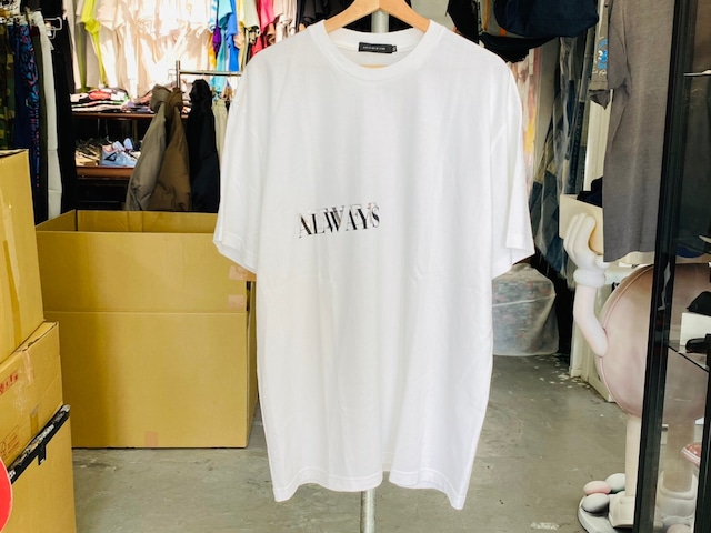 ALWAYS OUT OF STOCK NEVER IN STOCK TEE WHITE XL 10KK1064