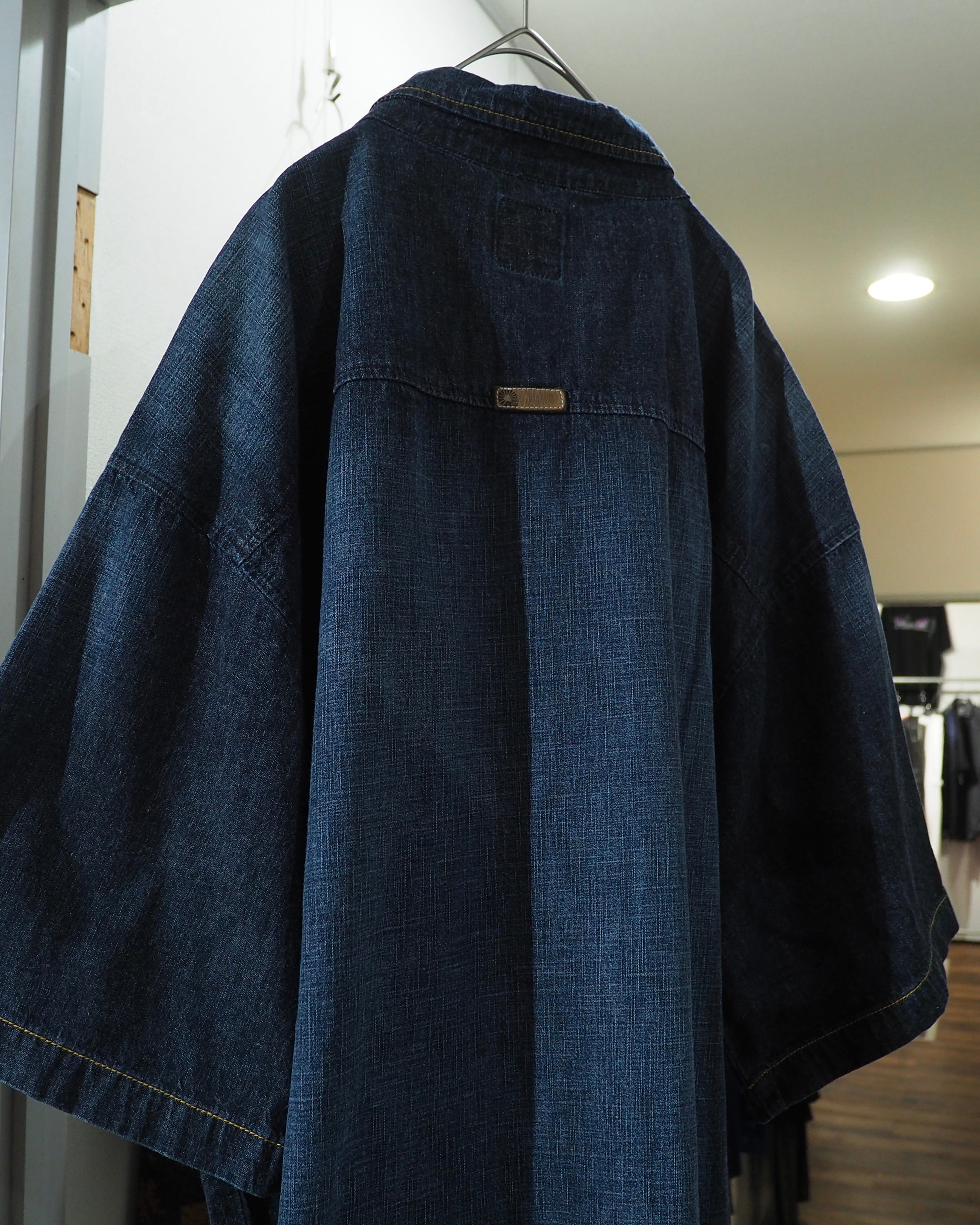 " akademics " Ammonite Logo Embroidery vintage Over silhouette SS Denim shirt