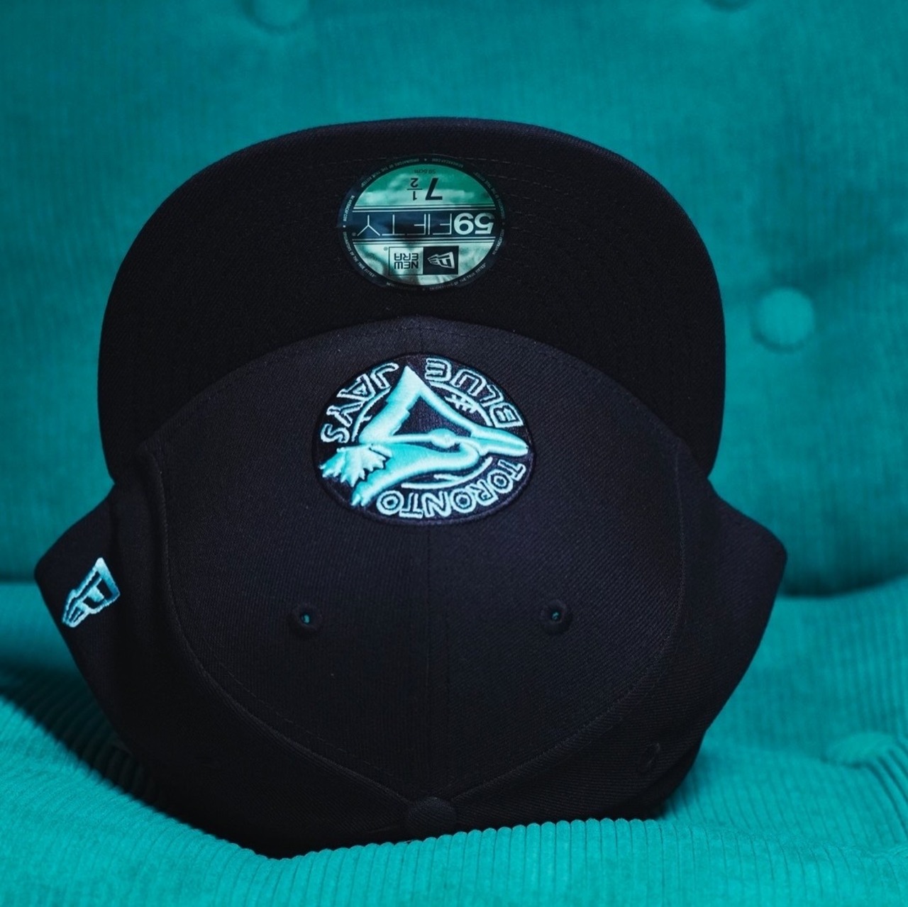 【gifthat別注】NEW ERA 59FIFTY/5950 TORJAYCO  BLACK SEAGLASS
