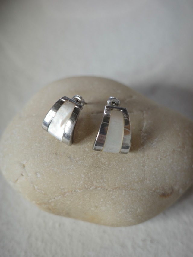 <vintage silver925>MOP wide curve pierce