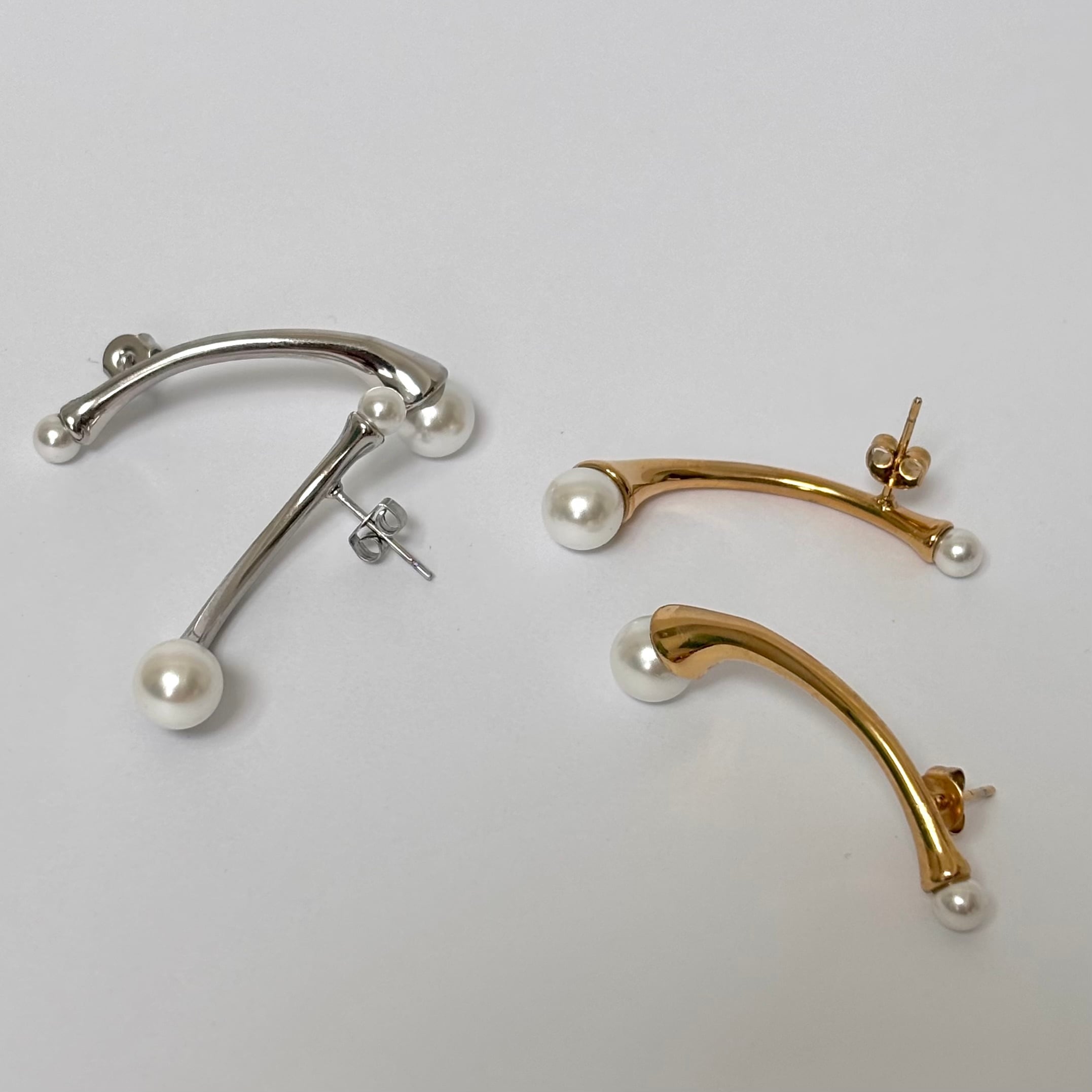 CURVE PEARL PIERCE
