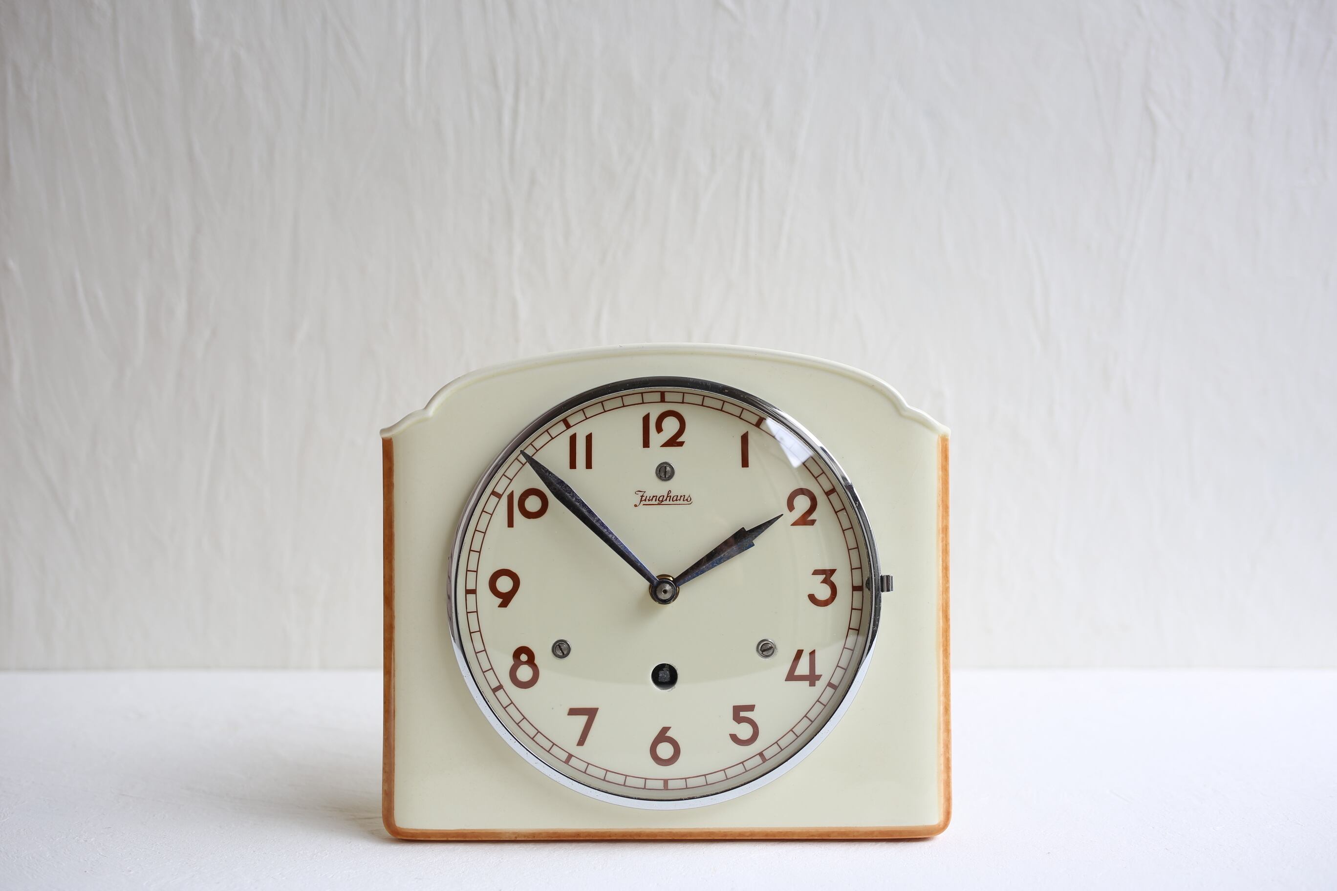 ドイツ アンティーク ヴィンテージ Junghans ユンハンス 壁掛け&置き時計(電池式クォーツ交換済)N-03111