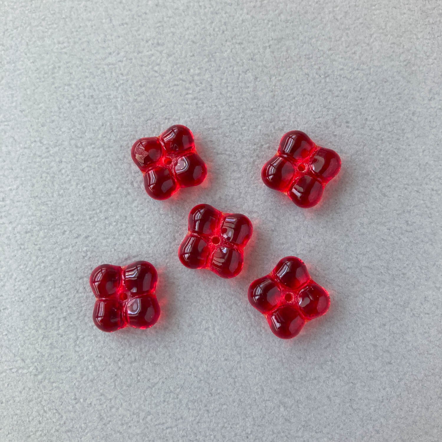 再入荷〉チェコ四角グミロンデルガラスビーズパックM（10mm・4p