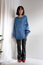 Shell buttons mix knit