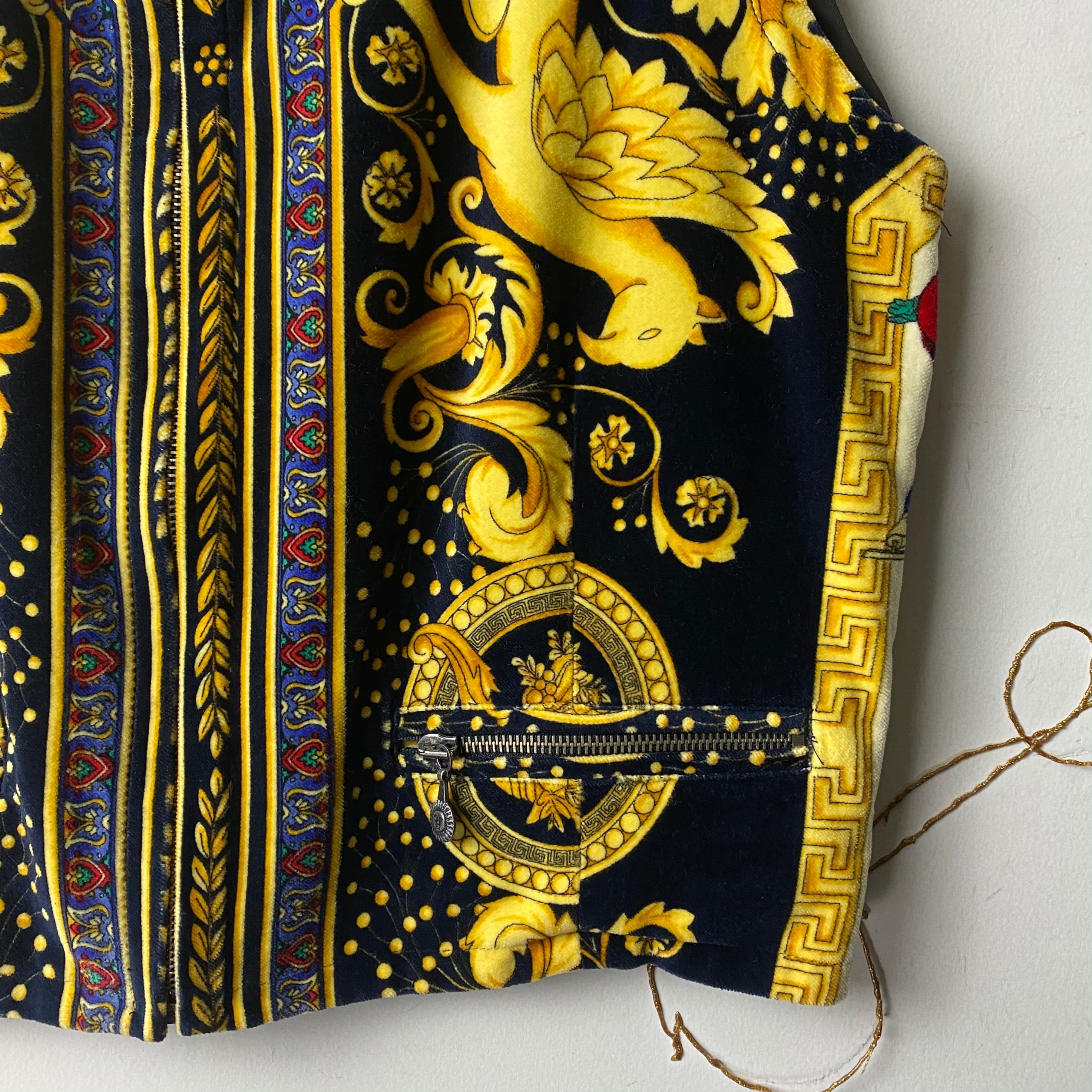 vintage VERSACE SPORT baroque× “sports” velour gilet | NOIR ONLINE