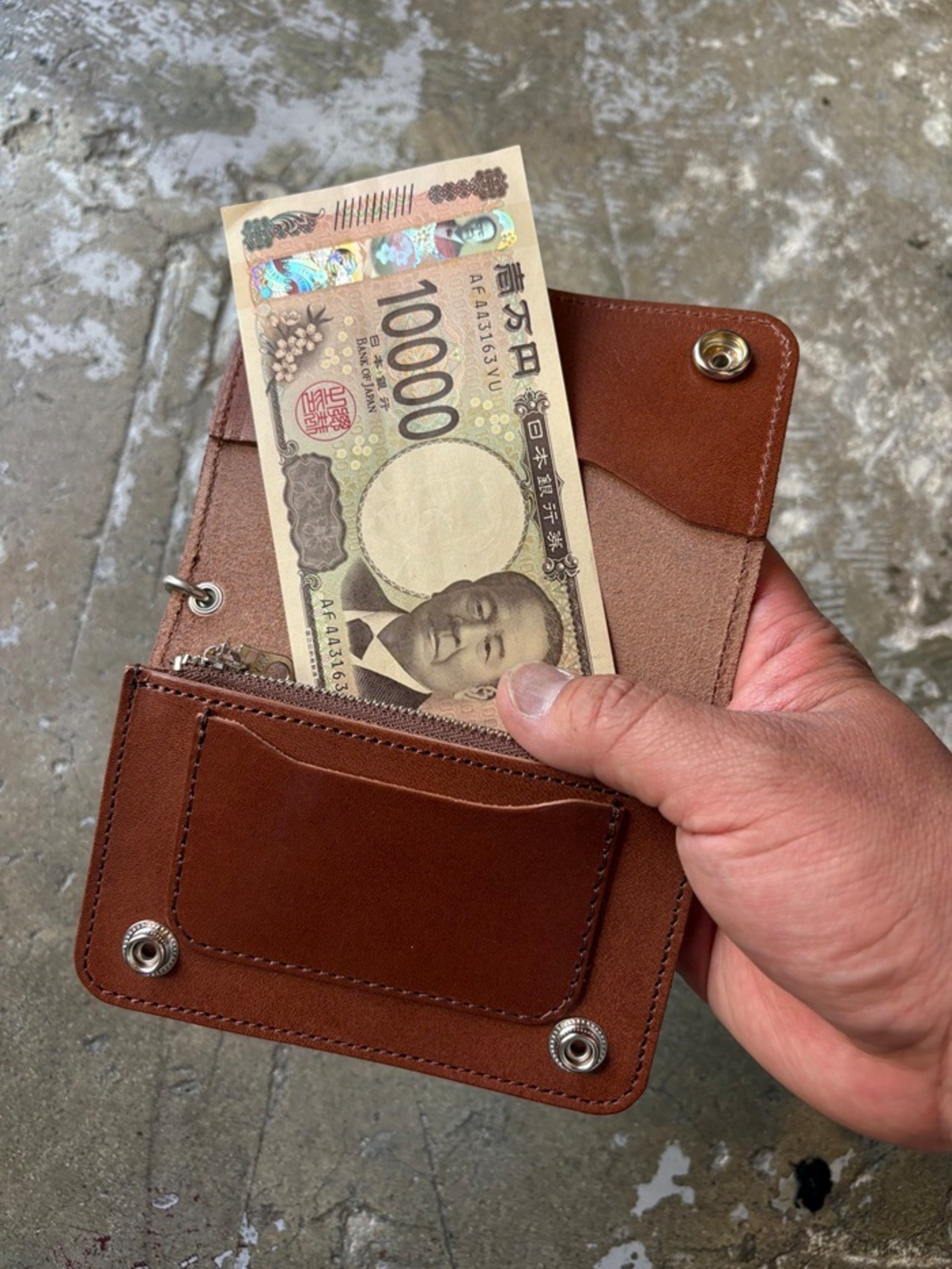 LEATHER TRUCKER MIDDLE WALLET / ミドルトラッカーウォレット / 革財布 - 12