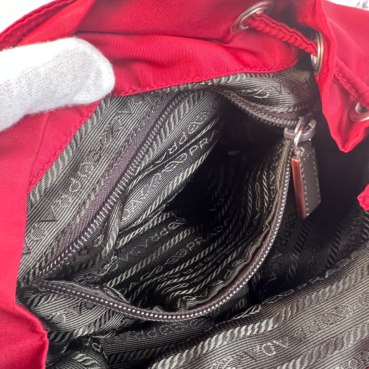 PRADA プラダ  3ポケット ナイロンリュック レッド A-9054