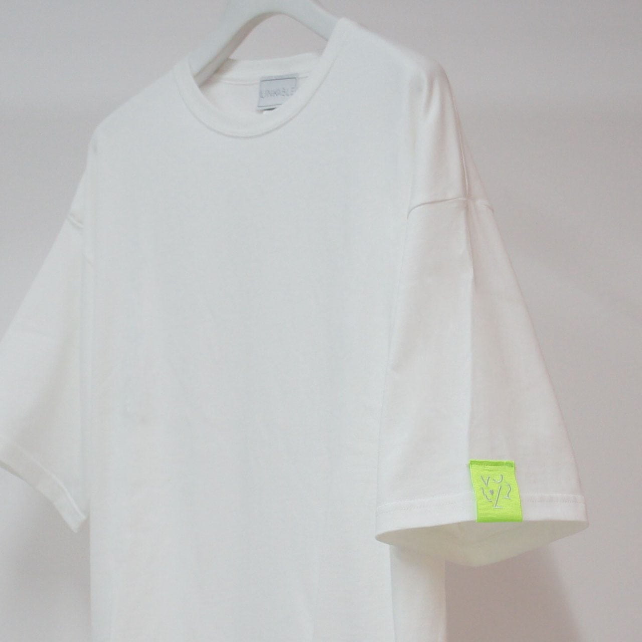 メンズデザインタグTシャツ | LINKABLE