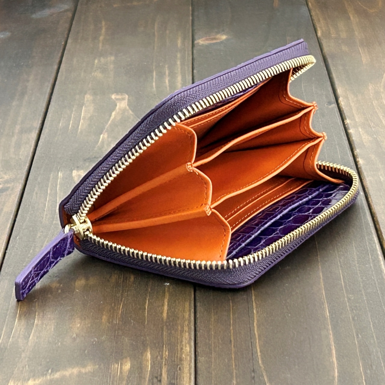 クロコダイル ミドルウォレット ロイヤルパープル