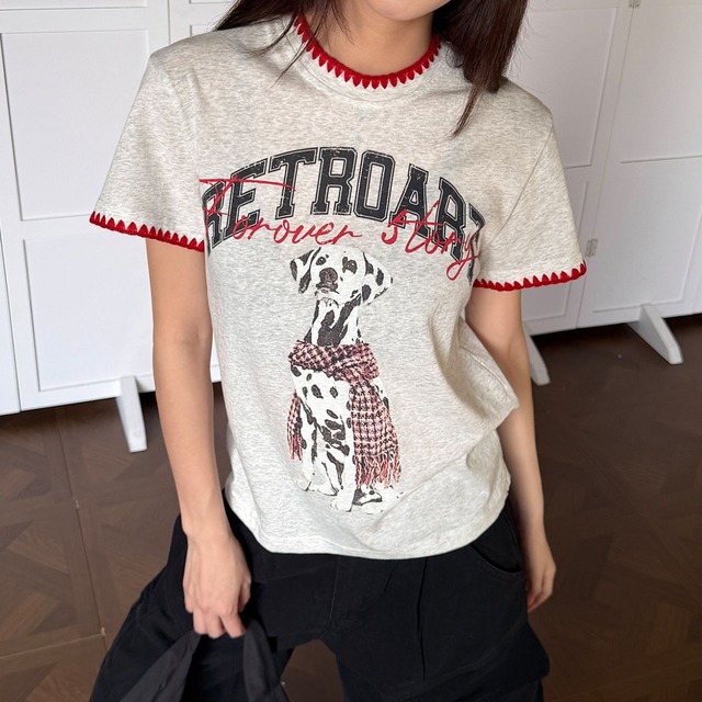 ドッググラフィックカラーステッチTシャツ 1col R02297