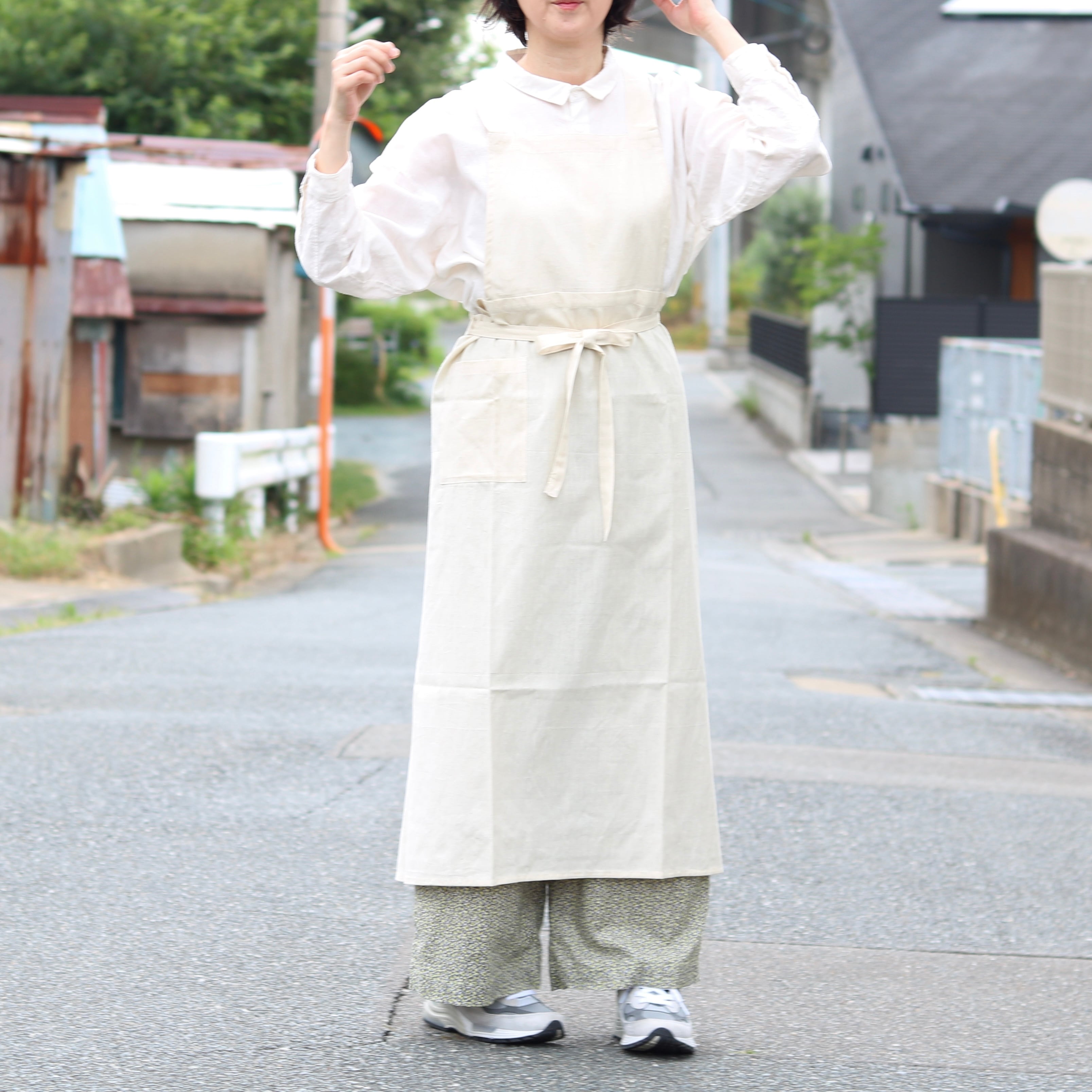 shesay 手紡ぎ手織り KHADI エプロン | Zakka so-la