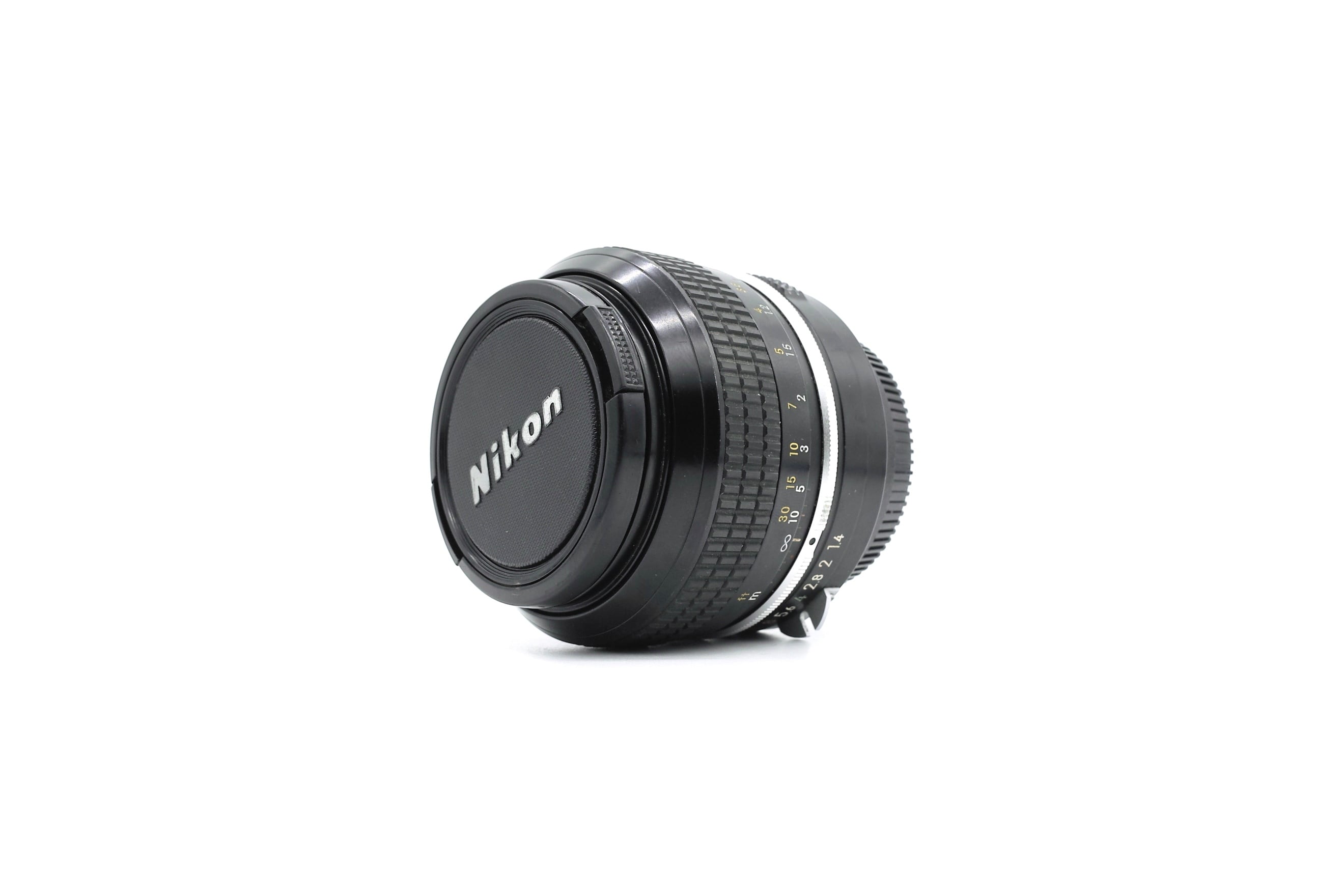 Nikon New NIKKOR 50mm F1.4 | ヨアケマエカメラ