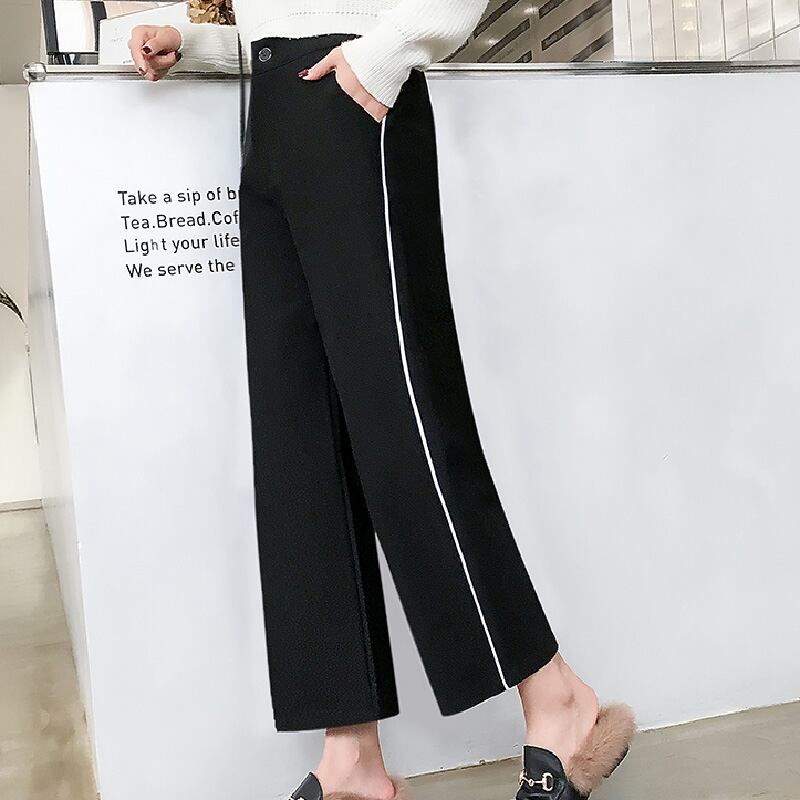 サイドラインストレートパンツ