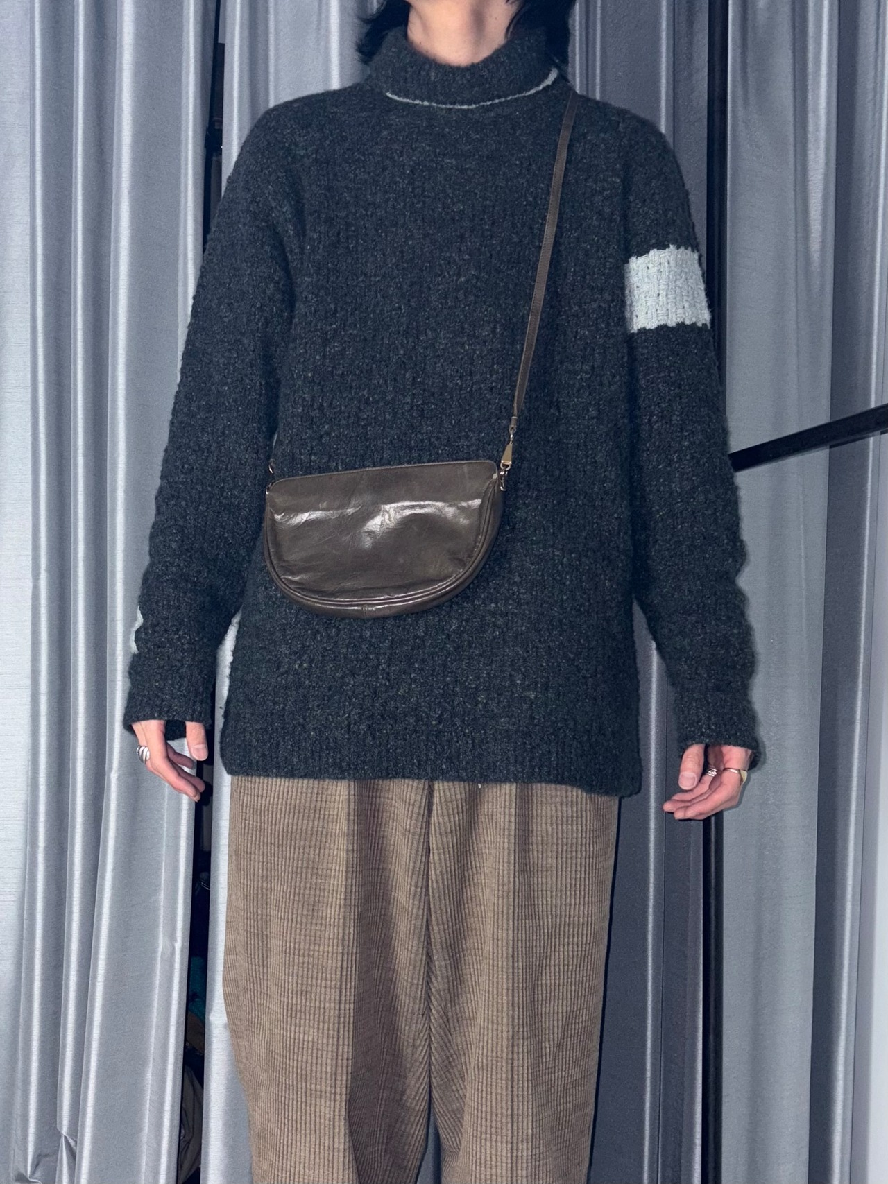 SALVATORE FERRAGAMO olive green leather shoulder bag