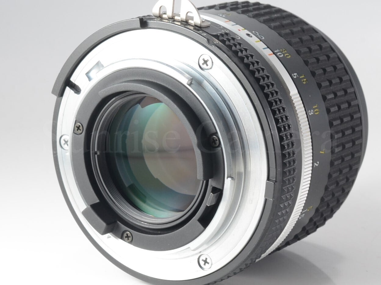 Nikon Ai-s Nikkor 85mm F2 ニコン（61557） | サンライズカメラ