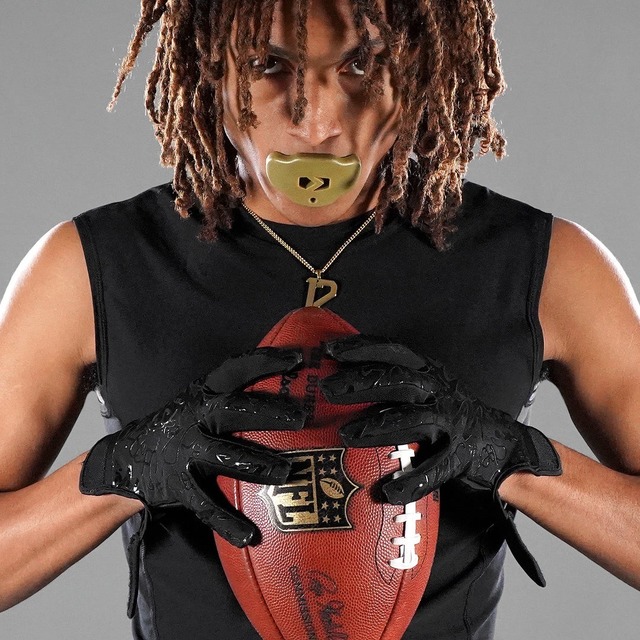 SLEEFS BASIC STICKY アメフト レシーバー グローブ