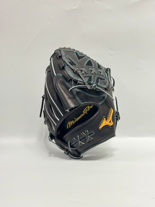 MIZUNO PROｰミズノプロ　数量限定硬式グラブ　Crafted Edition 右投げ用　宮城大弥選手モデル　ブラック×中白ブラック　サイズ11 タータン43 画像