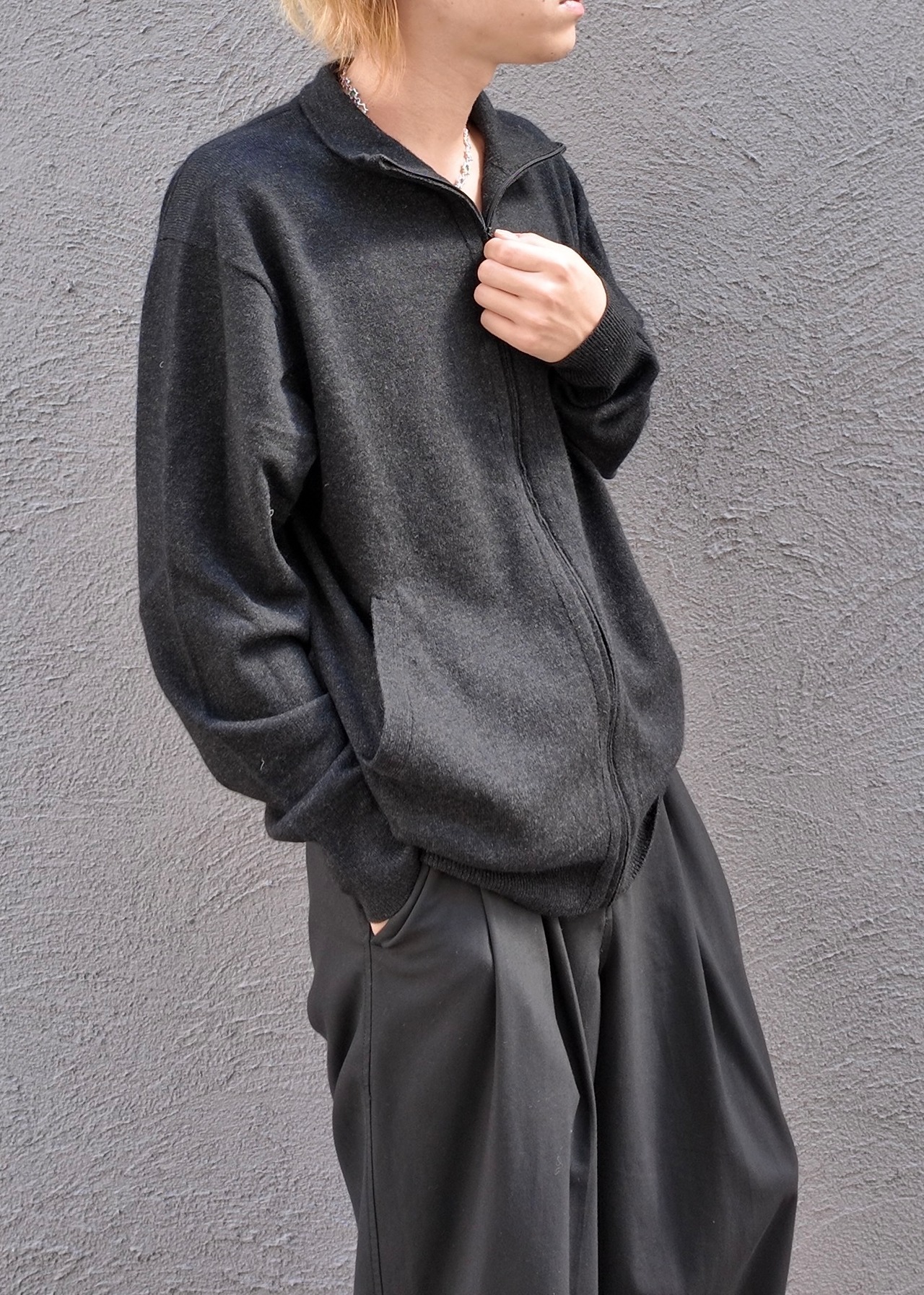 【ZUCCA】zip up mock neck knit