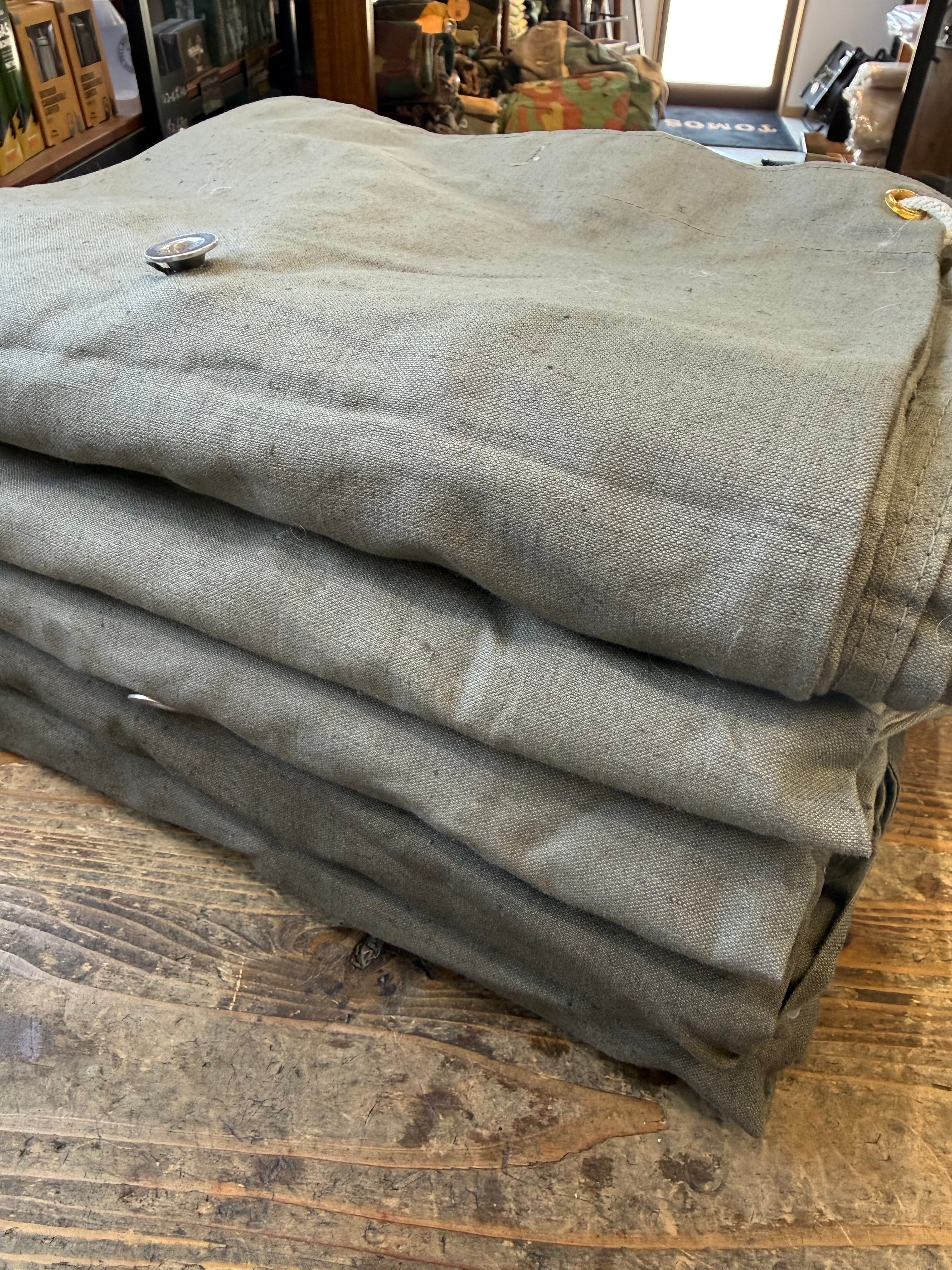軍幕シリーズ❗️NEW OLD STOCK‼️スウェーデン軍幕グレー 1枚バラ売り