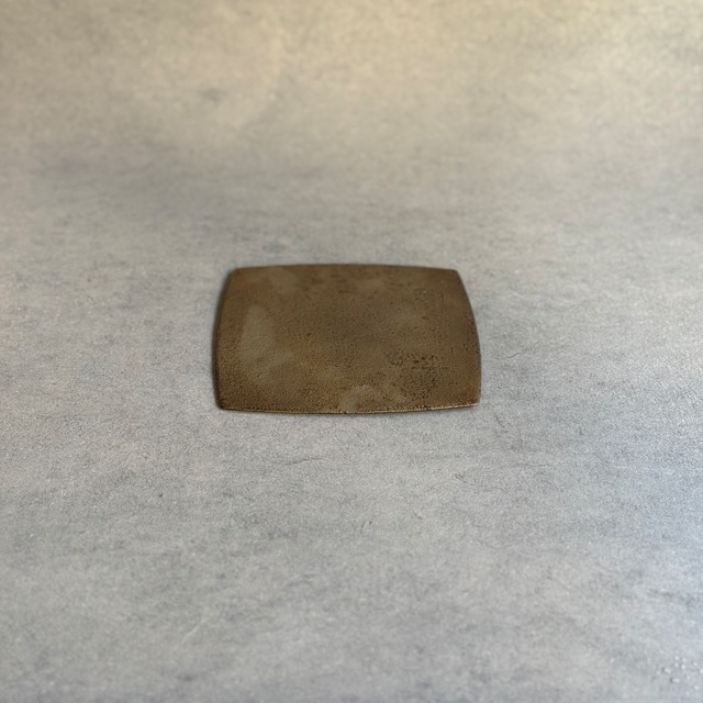 田澤祐介  正方胴張敷板